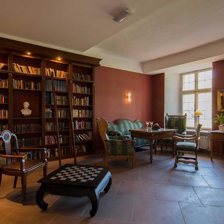 Hotel Schloss Gehrden Brakel エクステリア 写真